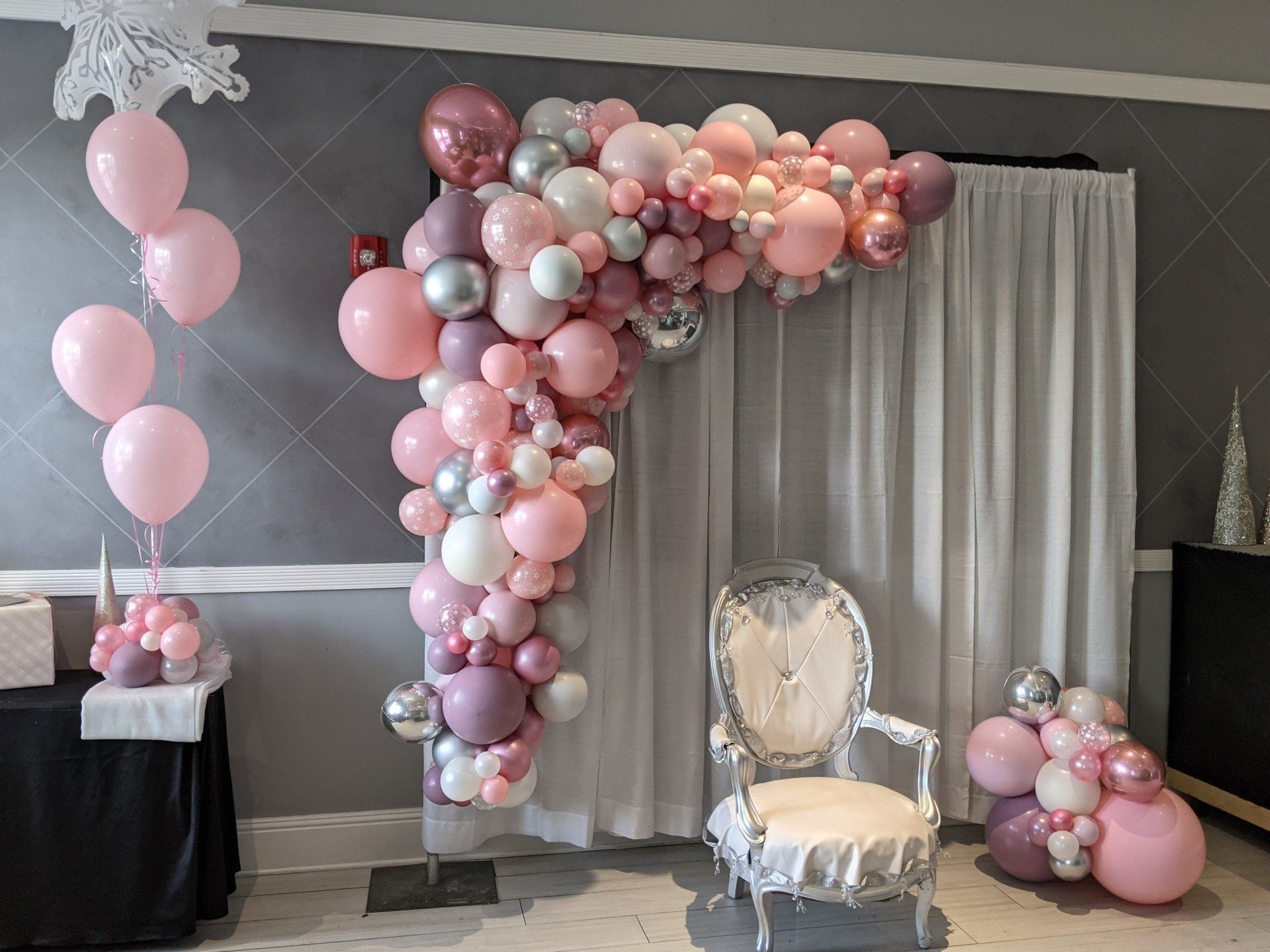 organic balloon decorations baby shower