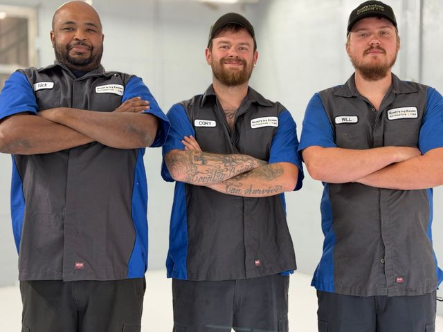 Team Photo | Scott's Ivy Exxon Automotive & Tire