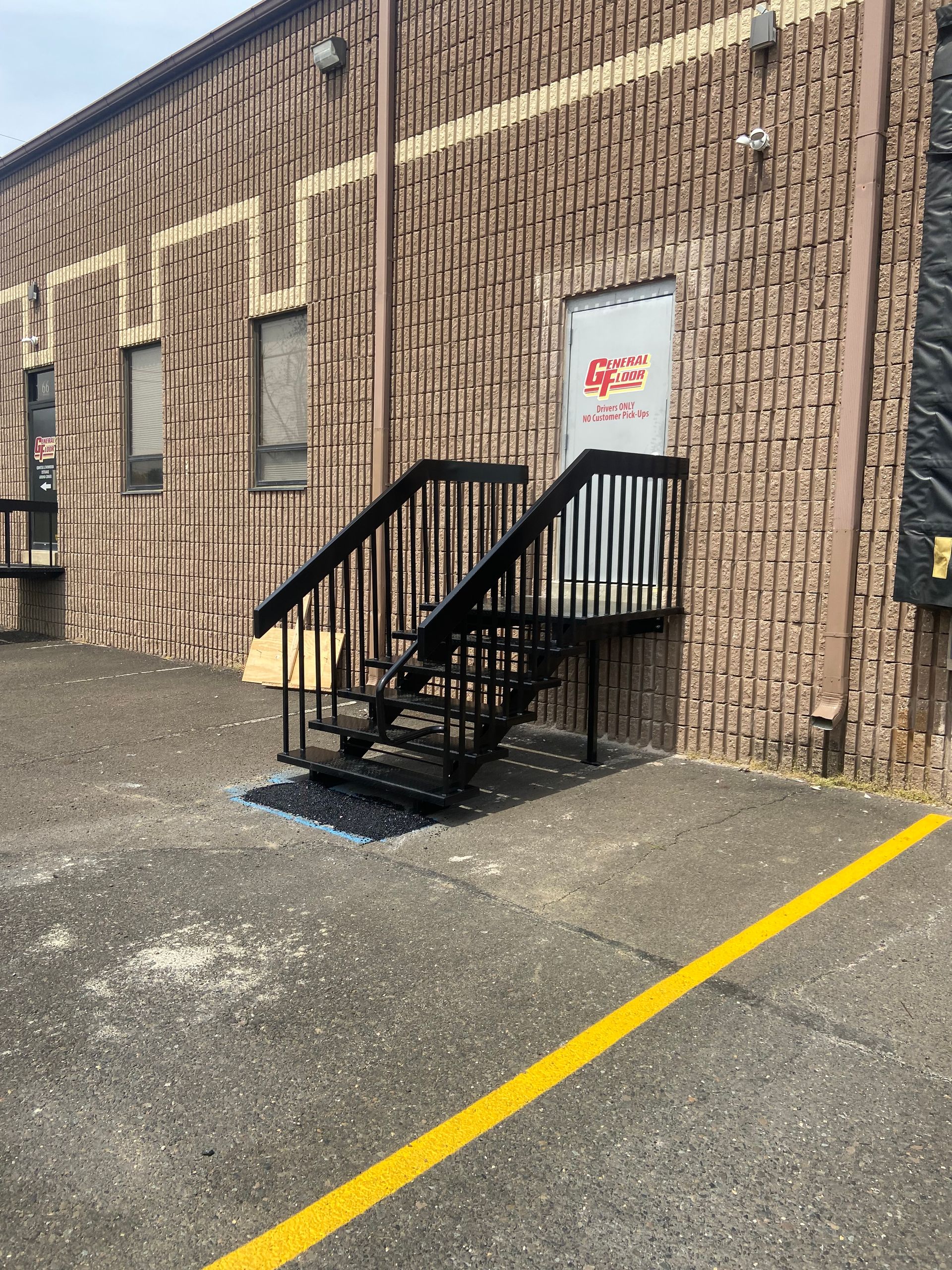 Outdoor Railing | Andalusia, PA | 215-570-6489