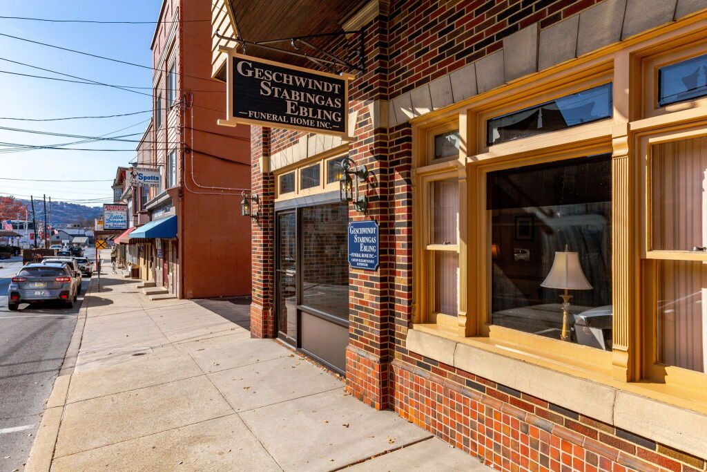 Haus Bartashus Funeral Home & Crematory | New Philadelphia, PA