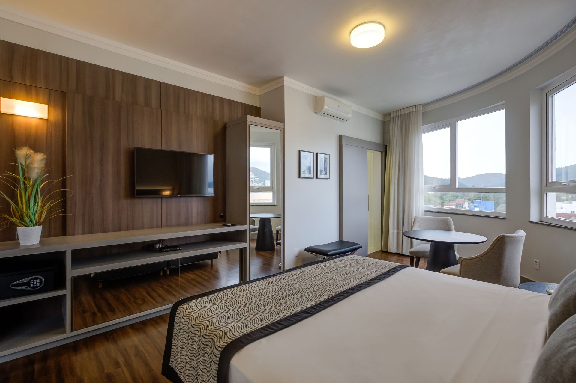 SLAVIERO HOTEL BLUMENAU
