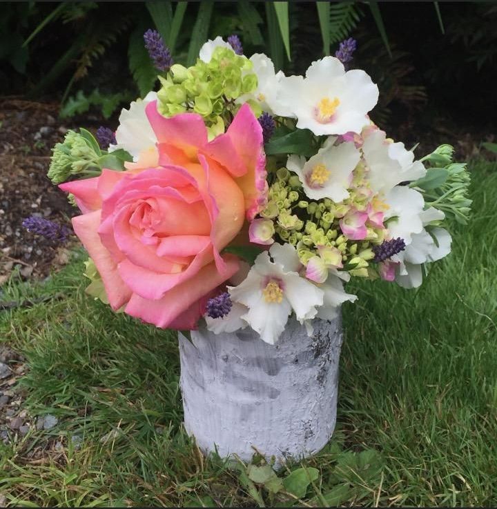 custom floral arrangements