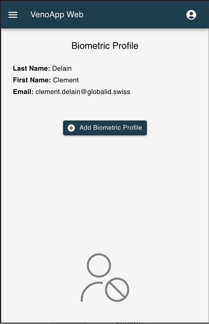 Page de profil biométrique avec nom, prénom, adresse e-mail et un bouton sombre « Ajouter des données biométriques » sur un écran mobile