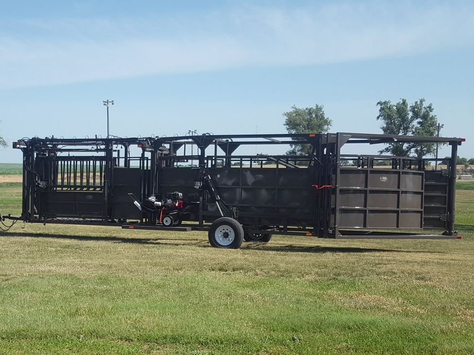 Livestock Equipment
Tub and Alley
Cattle Equipment
Circular System