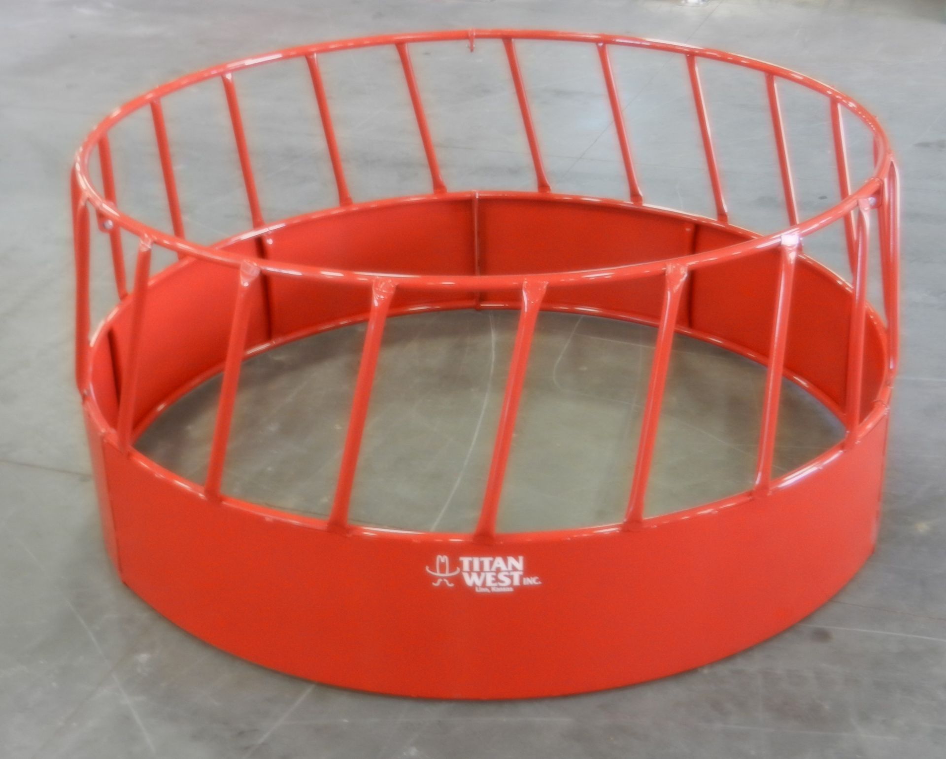 Cattle Feeder
Bull Feeder
Livestock Equipment