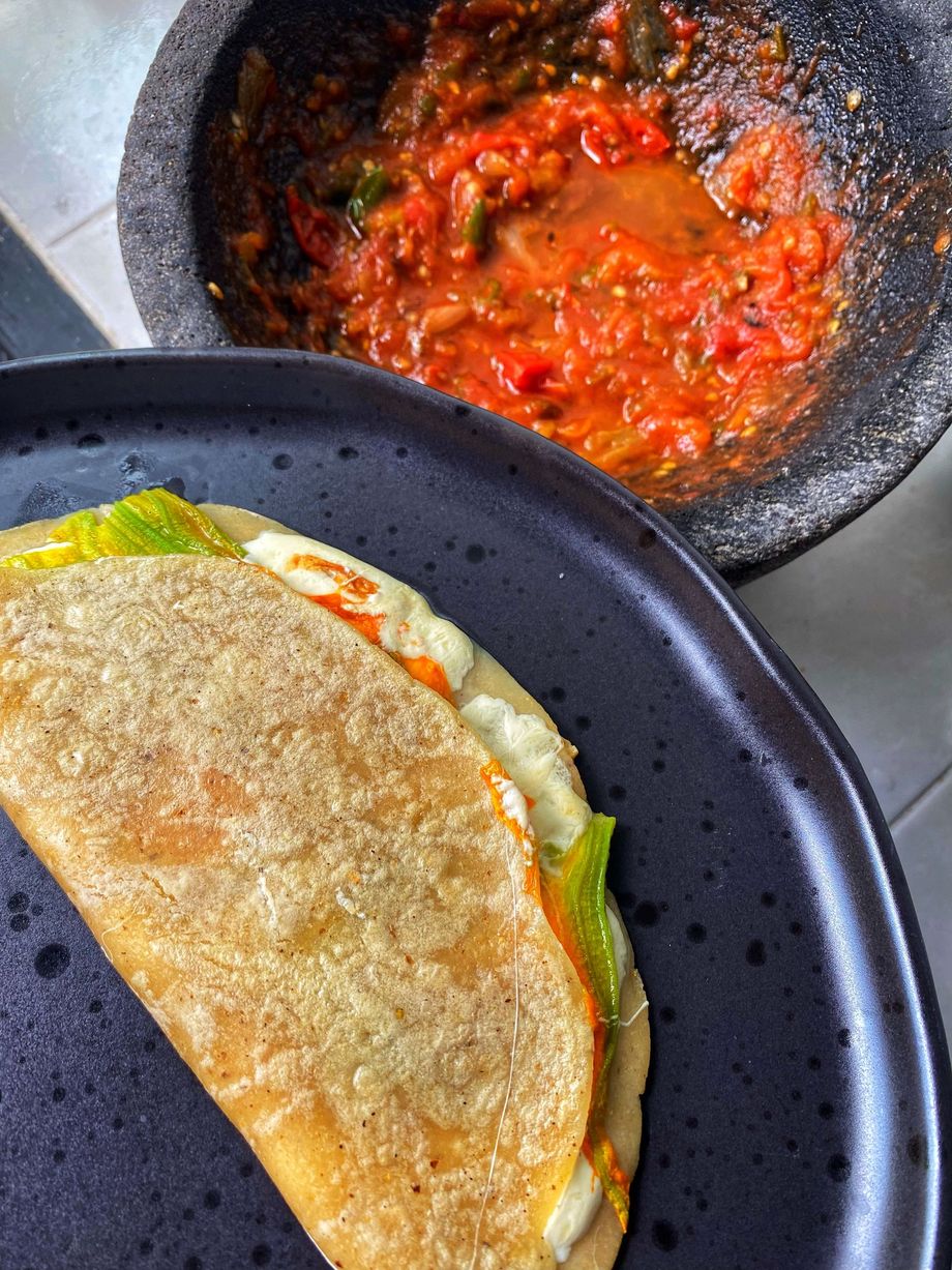 CARNITAS EL PARIÁN-Quesadilla