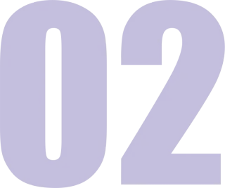 Grand chiffre violet clair « 02 » centré sur un fond blanc.