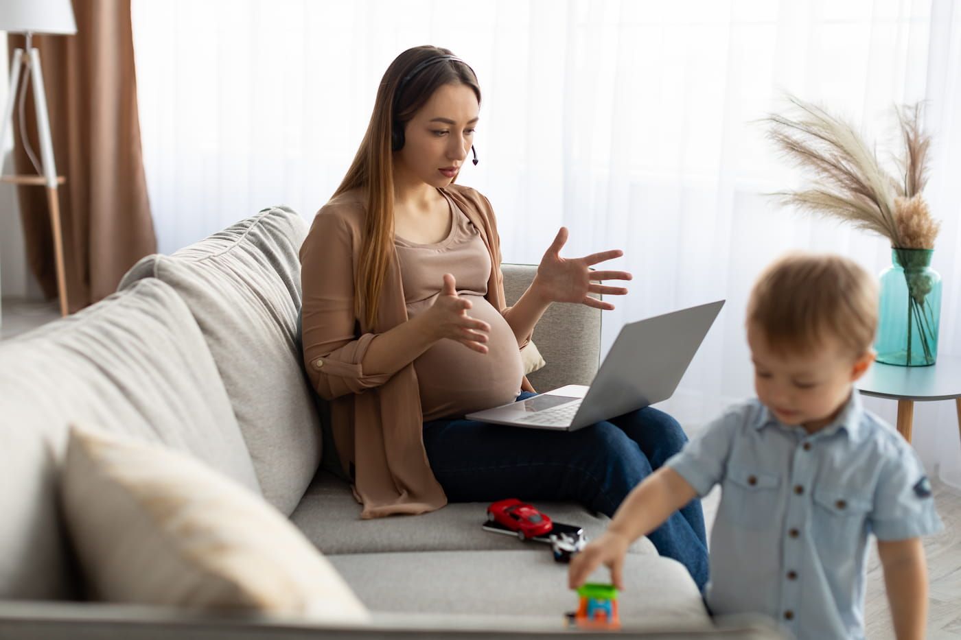 25 Best Jobs For Pregnant Women How To Make Money While Pregnant