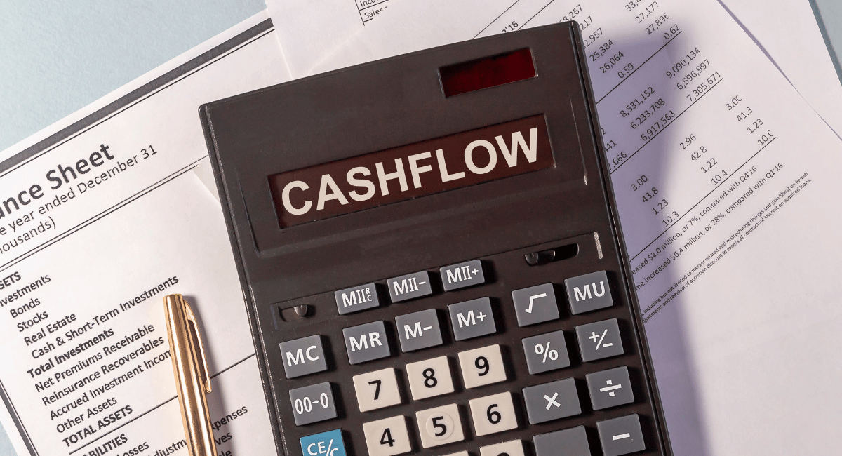 calculator with the word cashflow on it