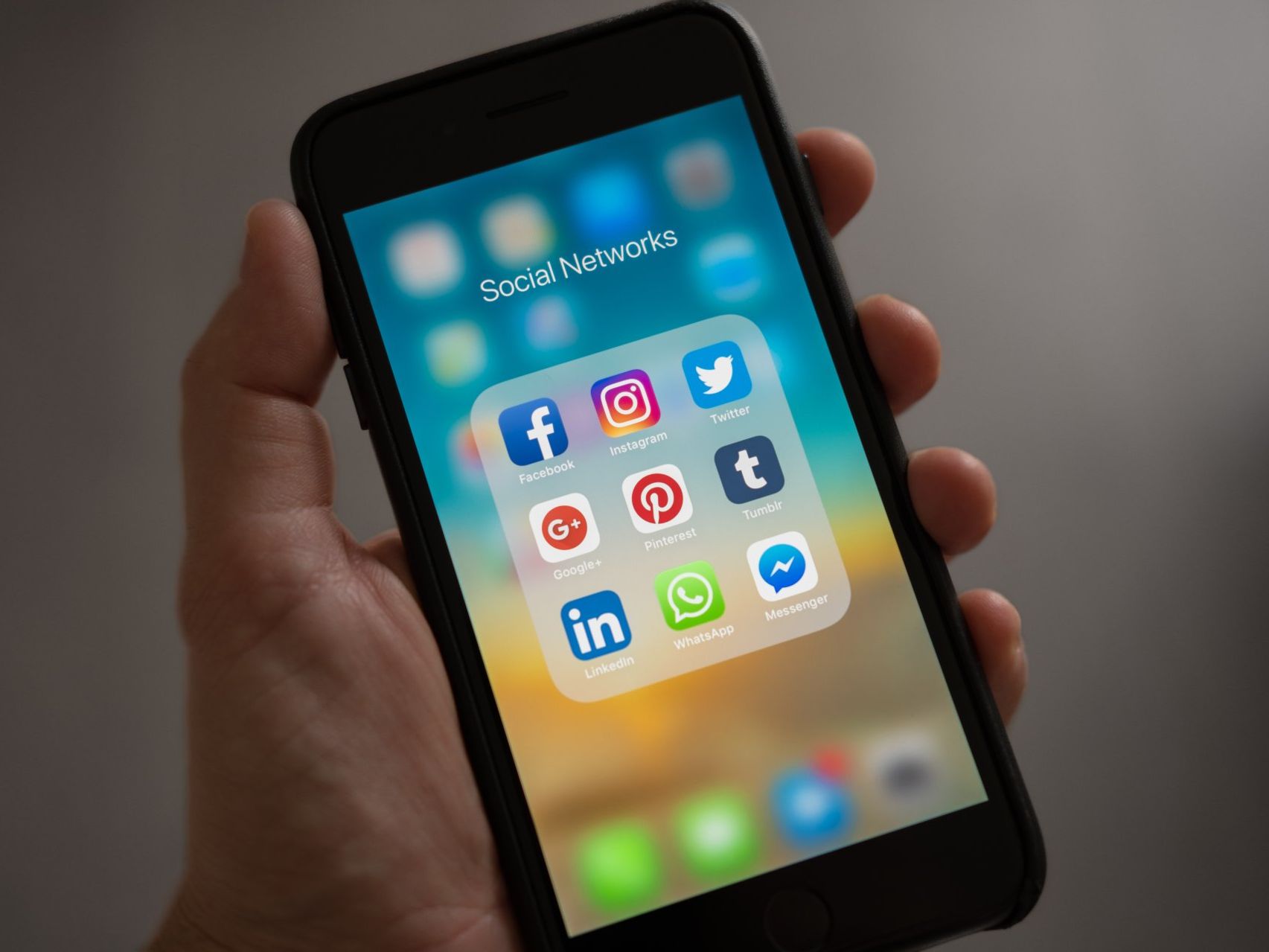 Compete SMART - Social Media marketing support