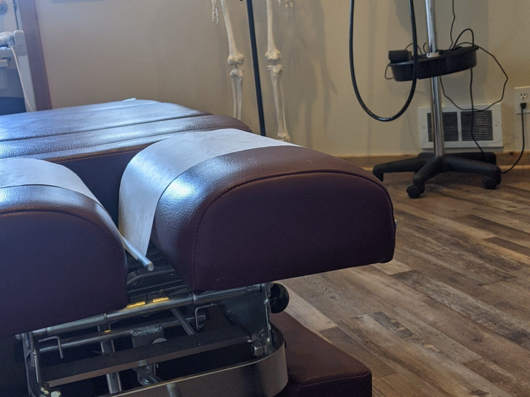 LOCAL CHIROPRACTOR