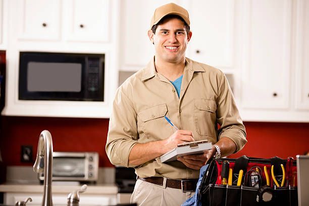 Happy repairman - New Smyrna Beach, FL | Stewart's Appliance Repair