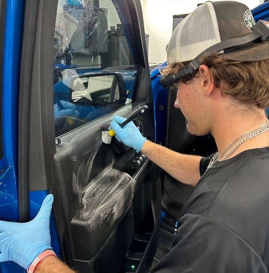 interior & exterior car and auto
detailing