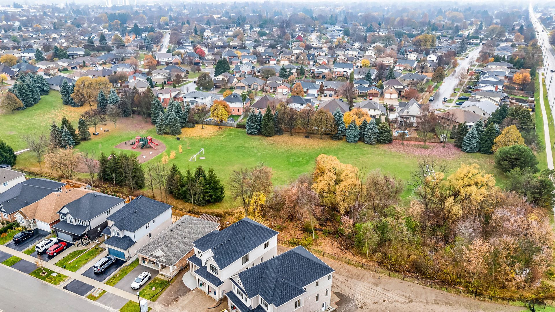 Areal view of Caen Avenue & park, Woodstock, ON.