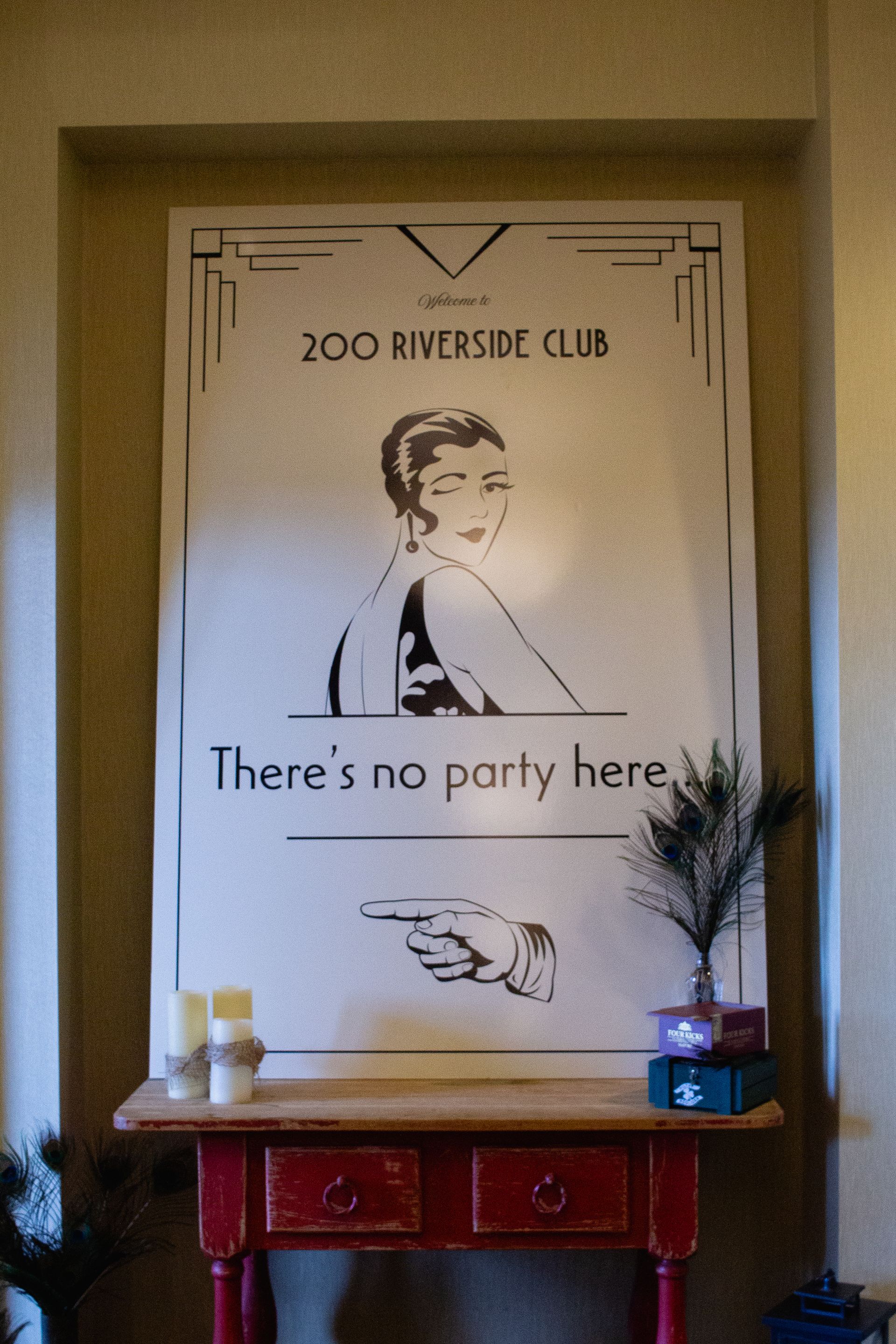 A sign on a wall that says there 's no party here