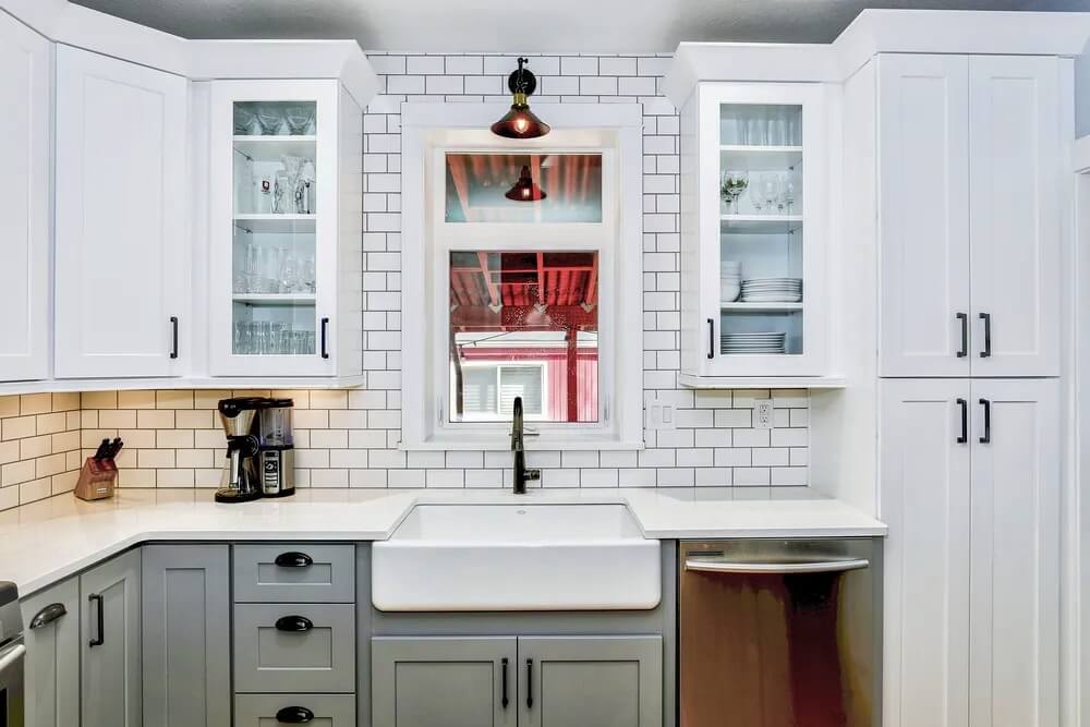 White subway tile kitchen backsplash