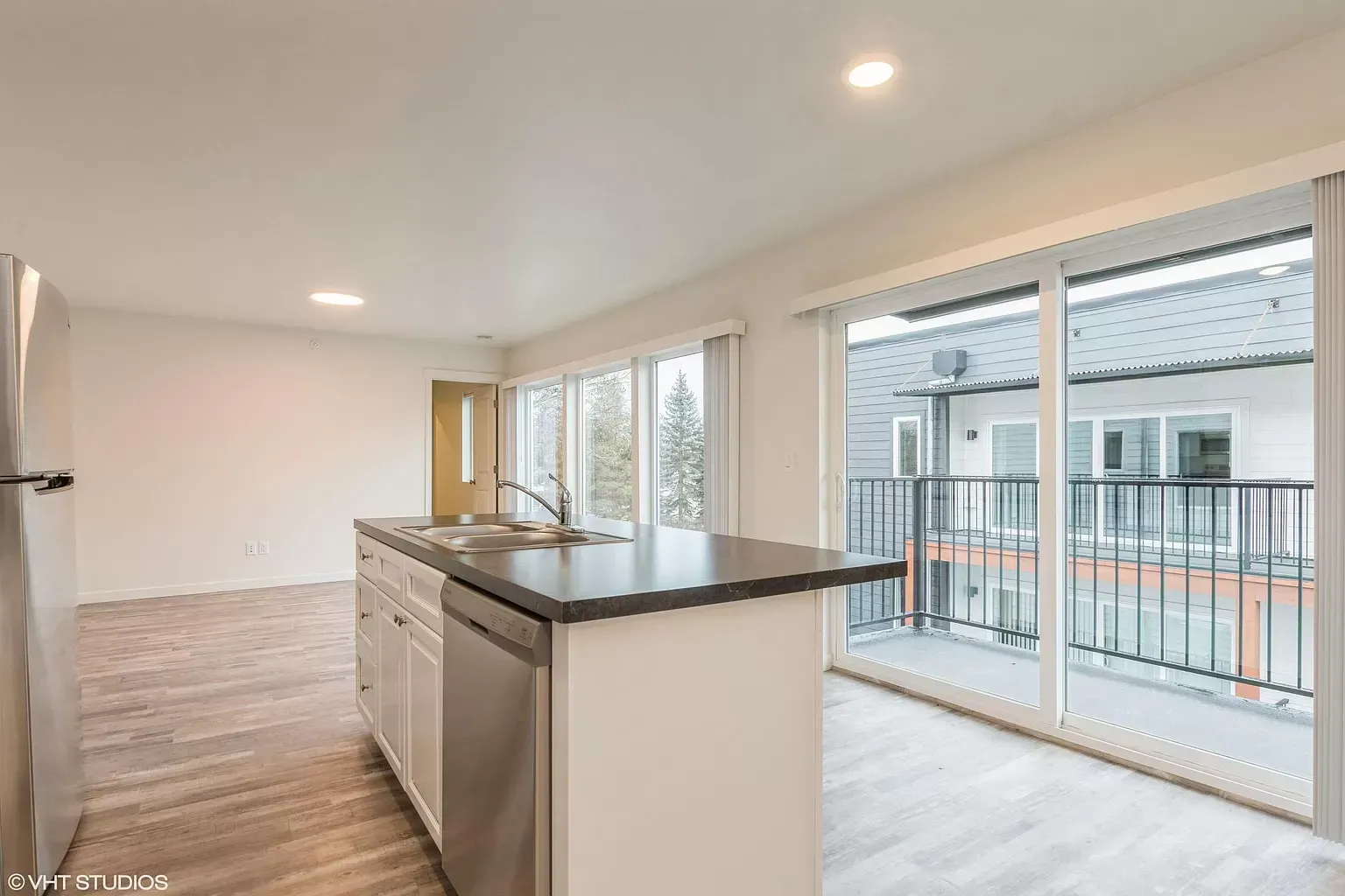 2 bedroom kitchen