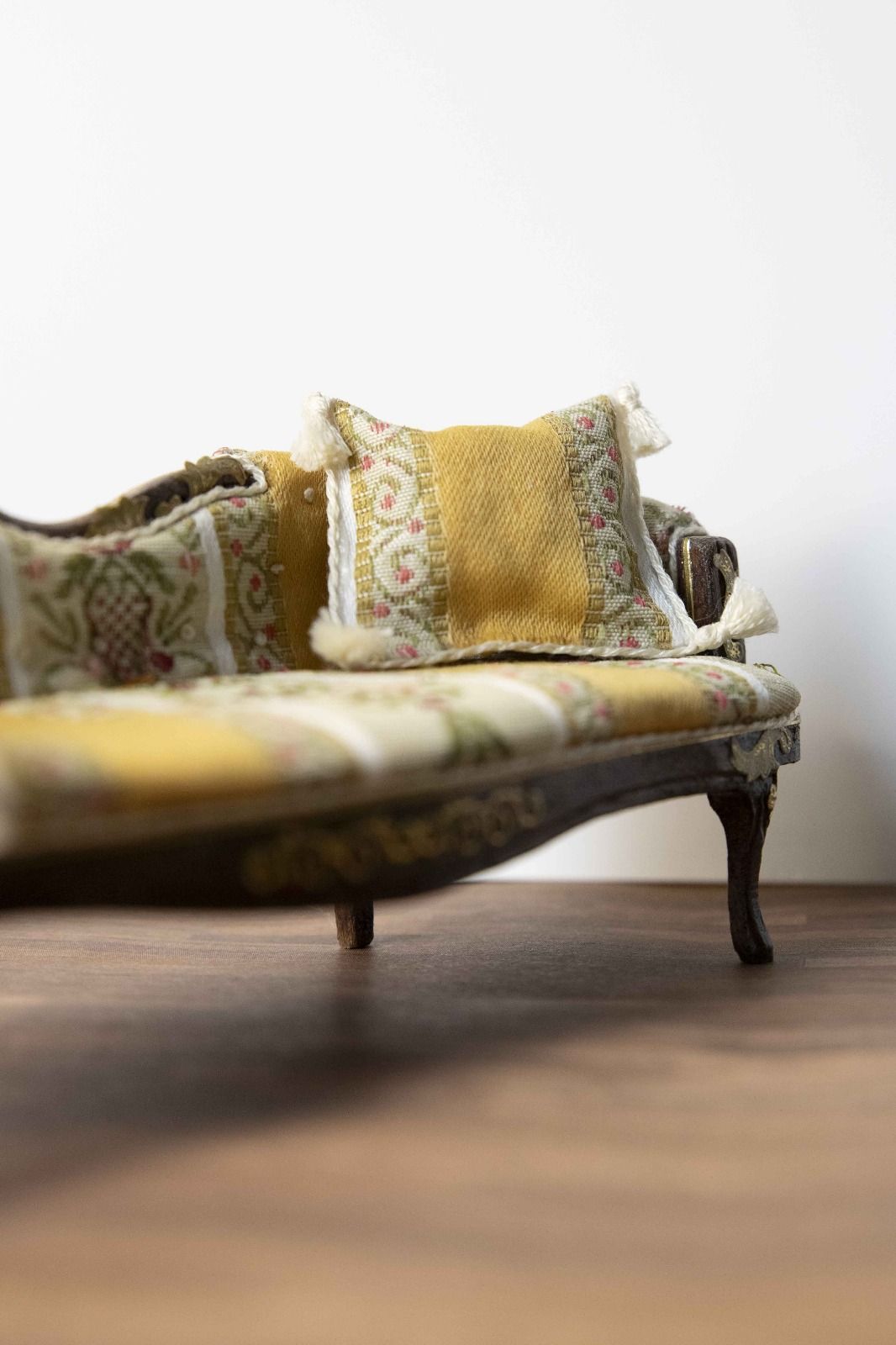 Gele sofa