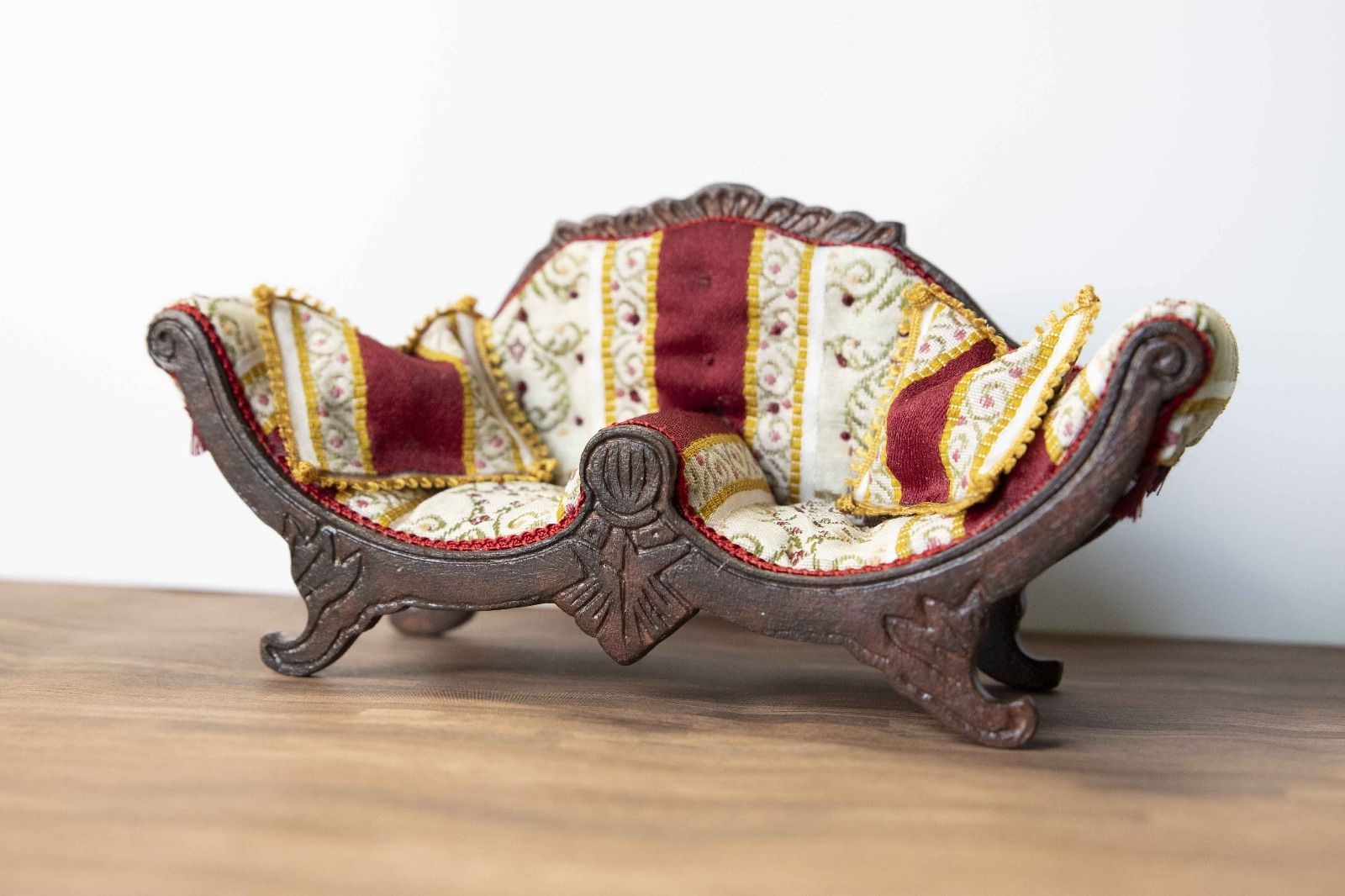 Luxe sofa