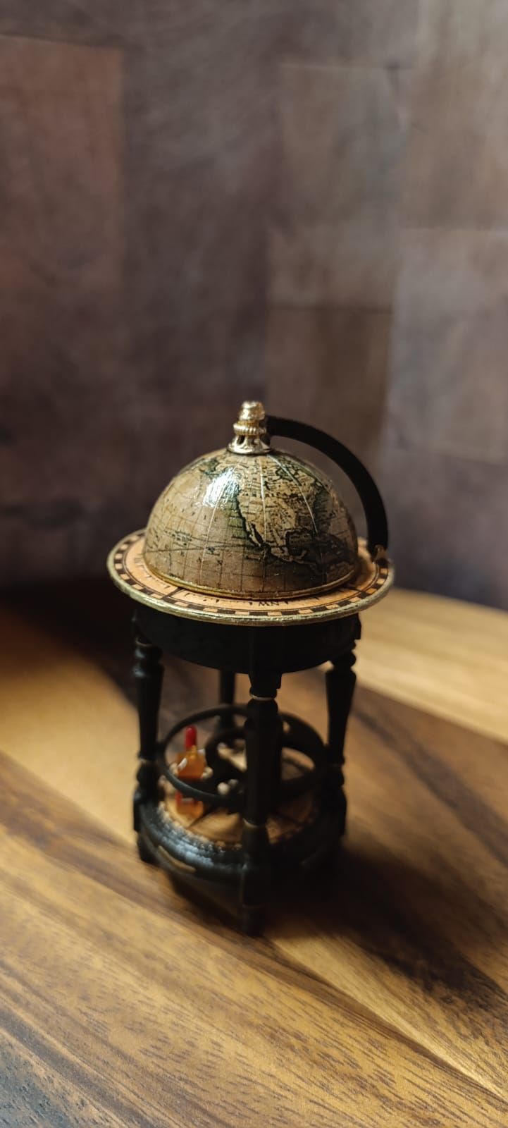Bar Globe