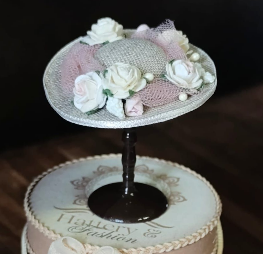 Hoed in oud-roze