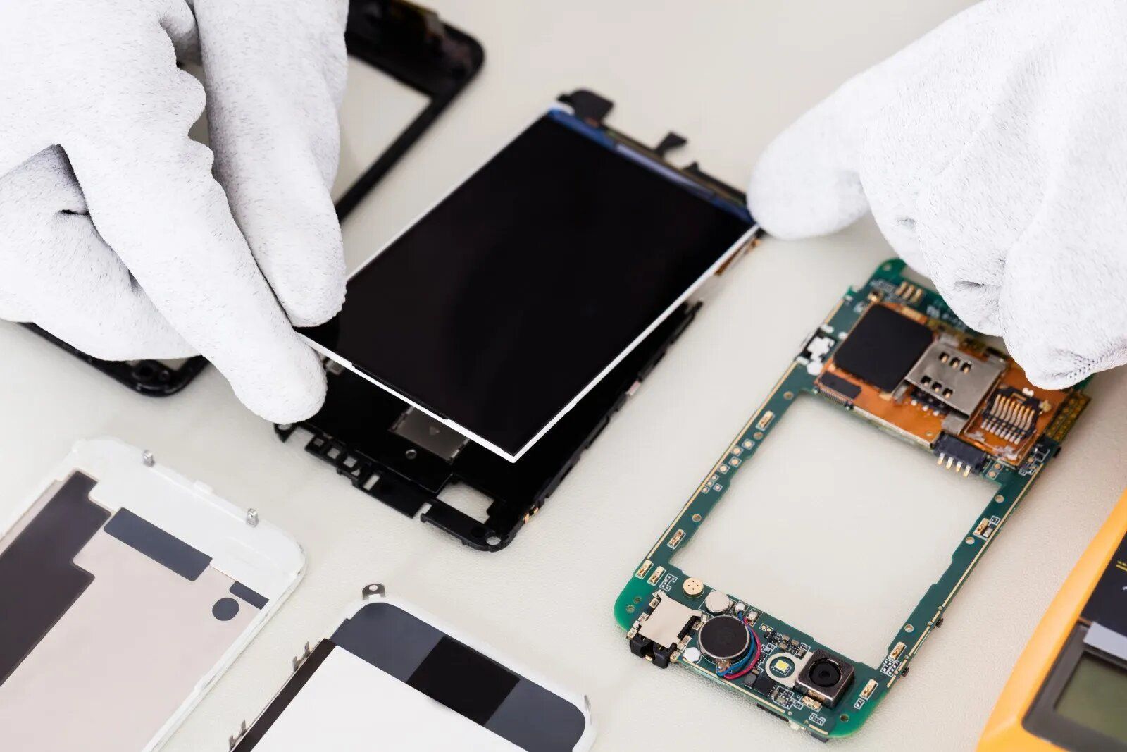 Sostituzione schermo smartphone