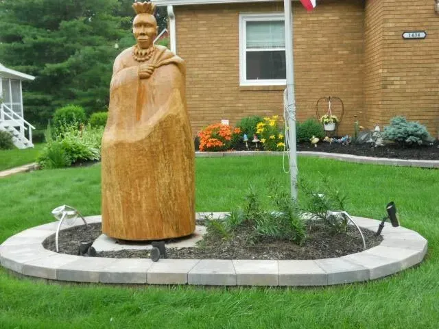 Plant beds - Rock Island, IL - C & J Landscaping