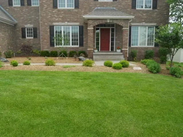 Plant beds - Davenport, IA - C & J Landscaping