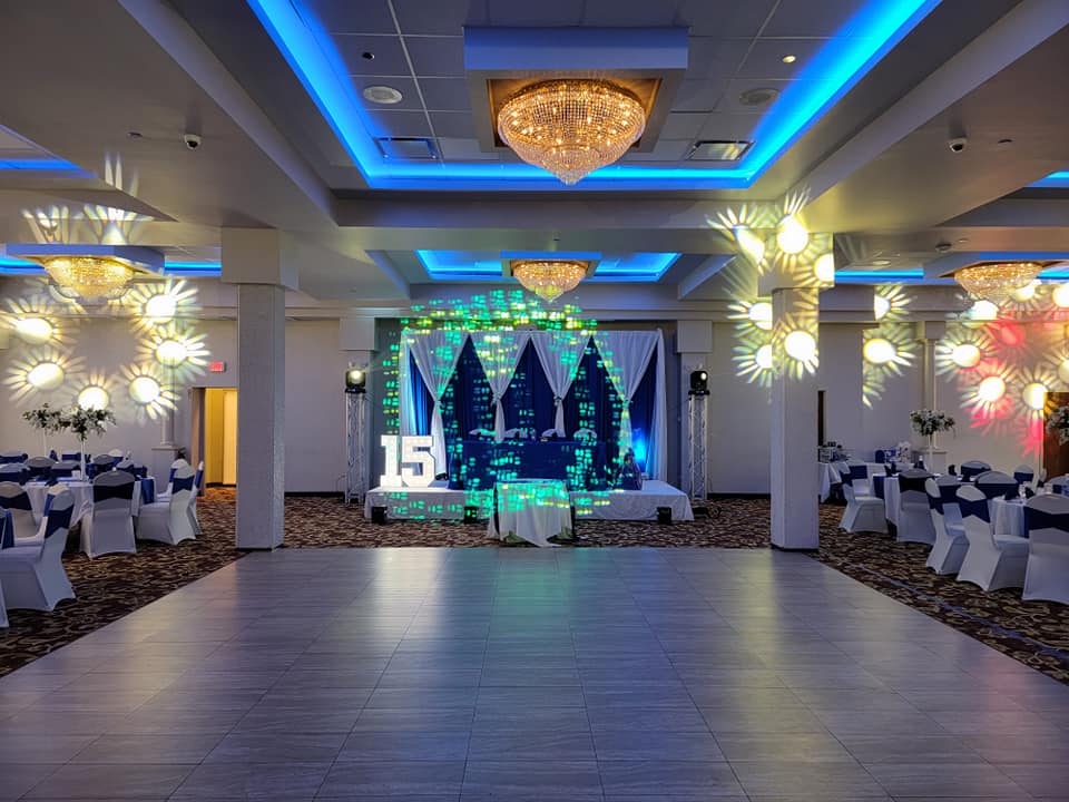 Banquet Hall With Stage — Streamwood, IL — Amor Banquet Banquet Hall With Stage — Streamwood, IL — Amor Banquet