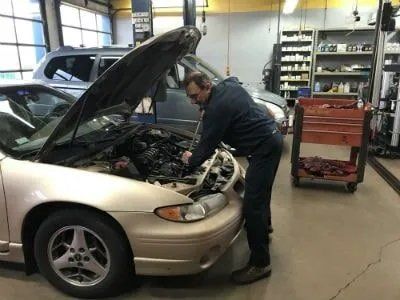 Mechanic | Sparks Car Care