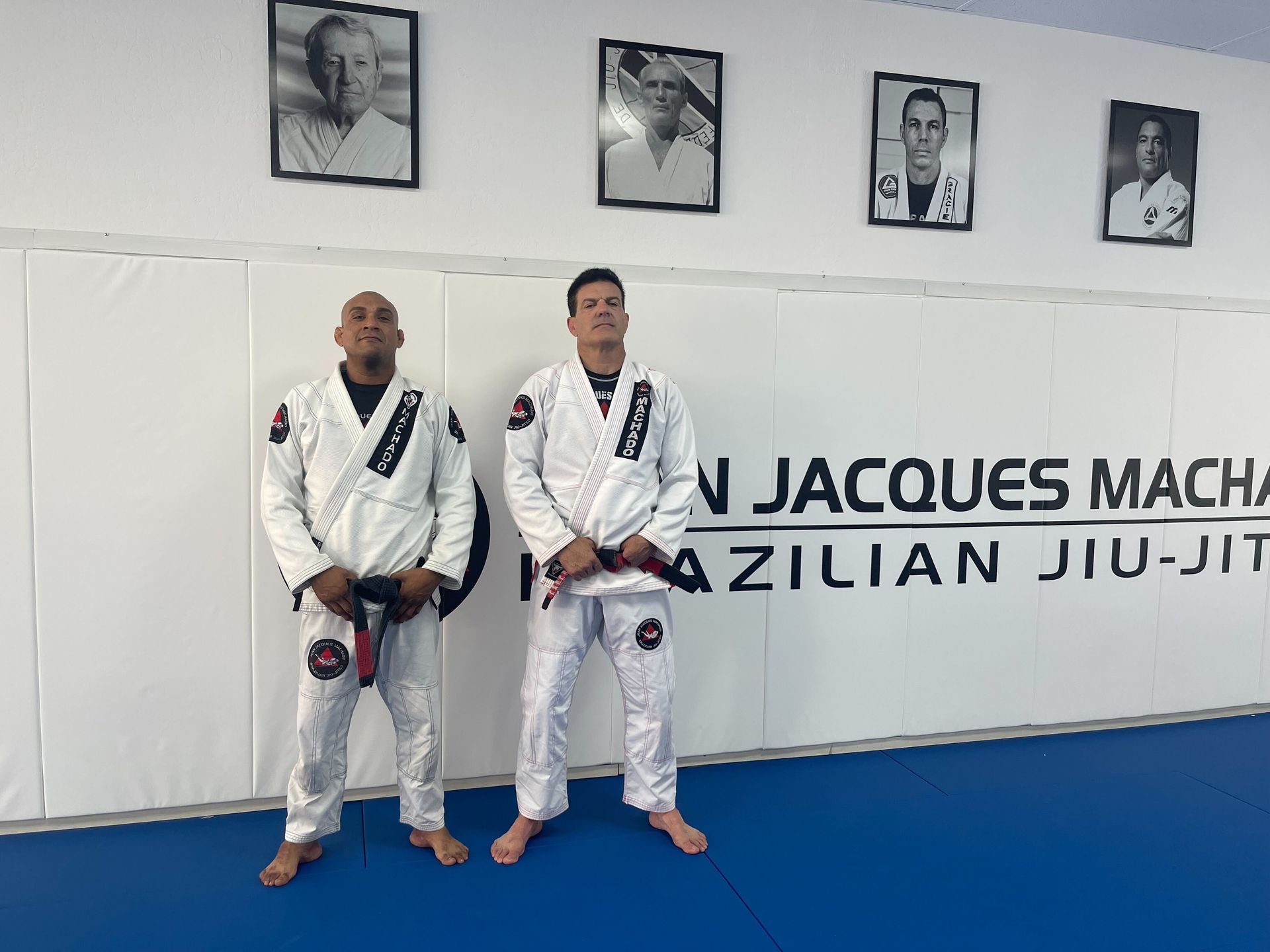 Adults training Brazilian jiu-jitsu at Jean Jacques Machado Jiu-Jitsu Fresno in Fresno, CA to build calm confidence.