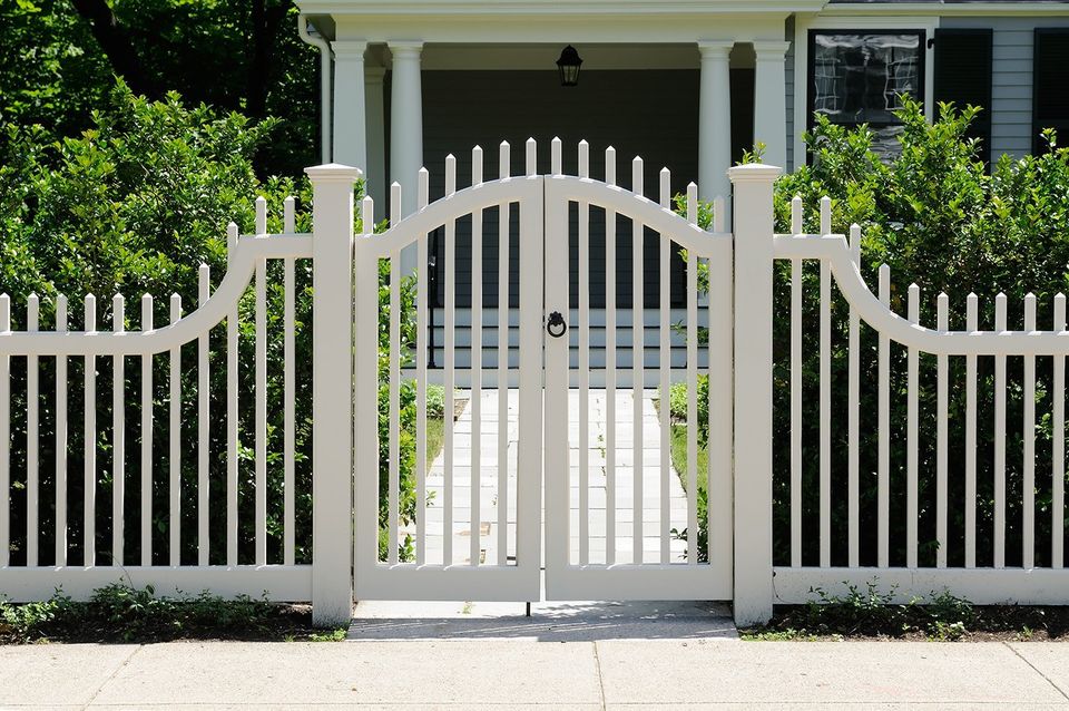 White Gates — Martinez, CA — Alta Fence Co. White Gates — Martinez, CA — Alta Fence Co.