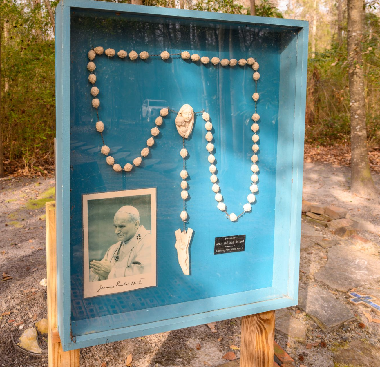 Via Crucis Prayer garden rosary.
