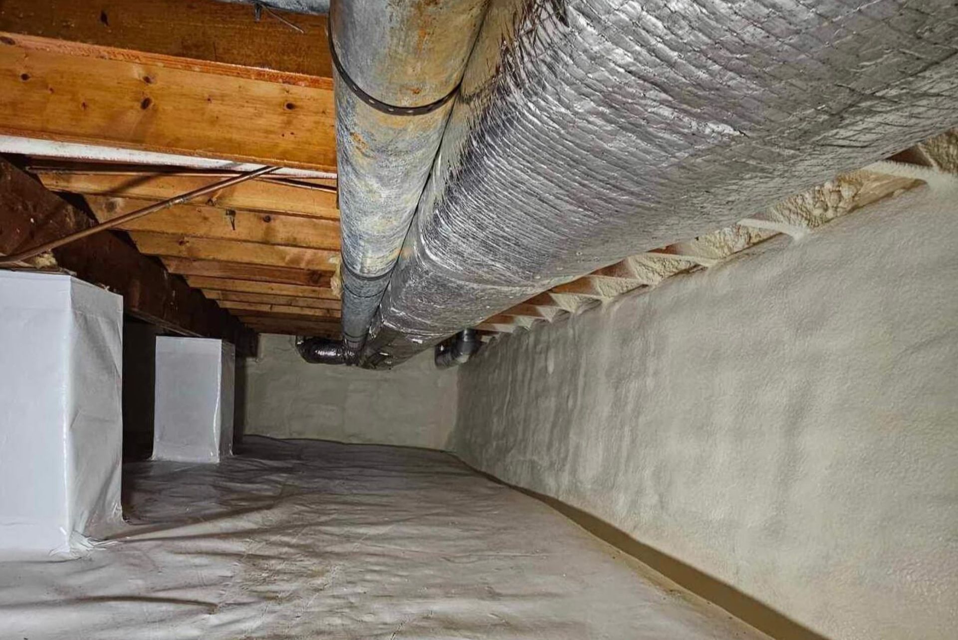 Vapor-Barrier-Installation