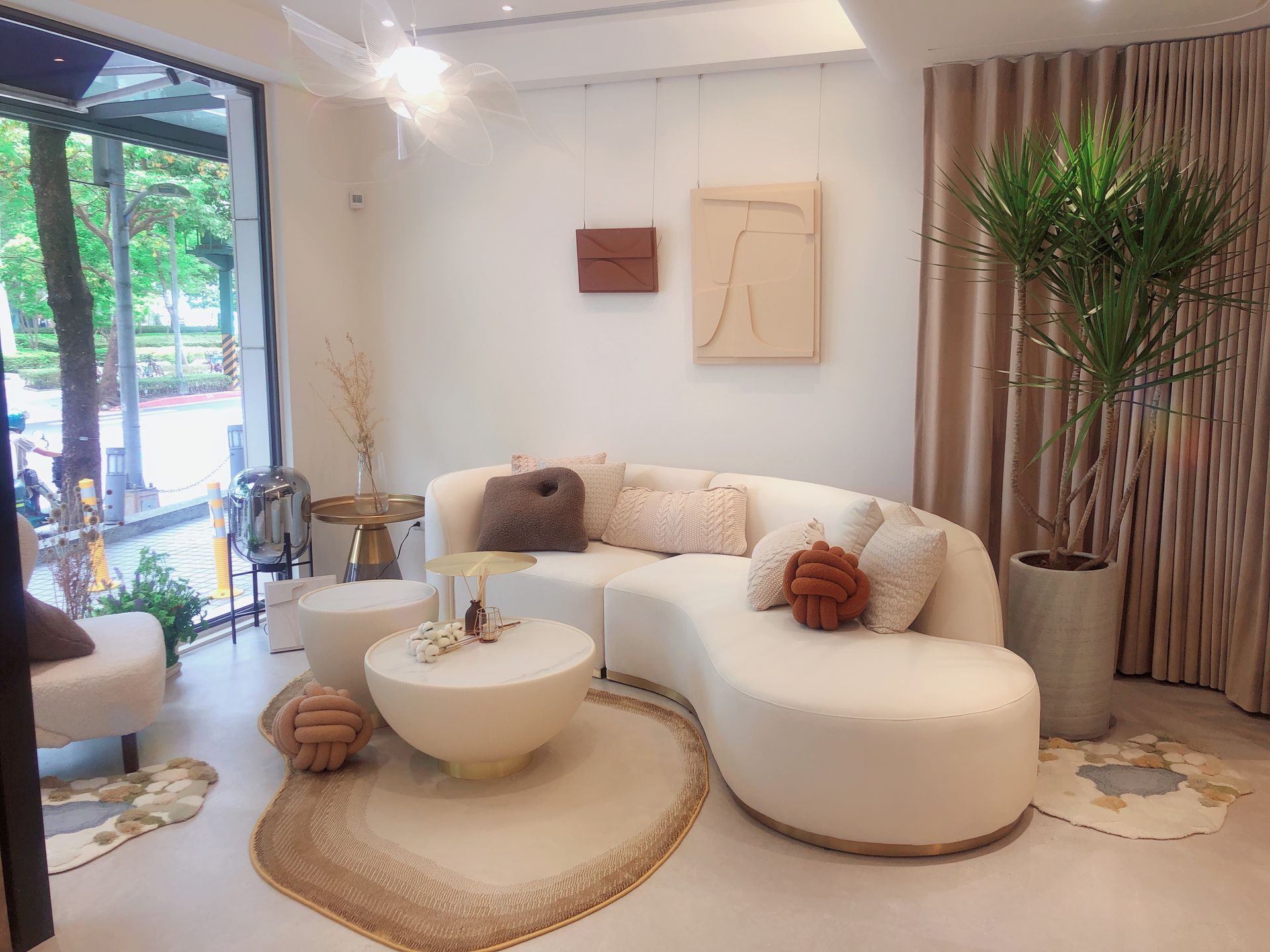 DecadeHome