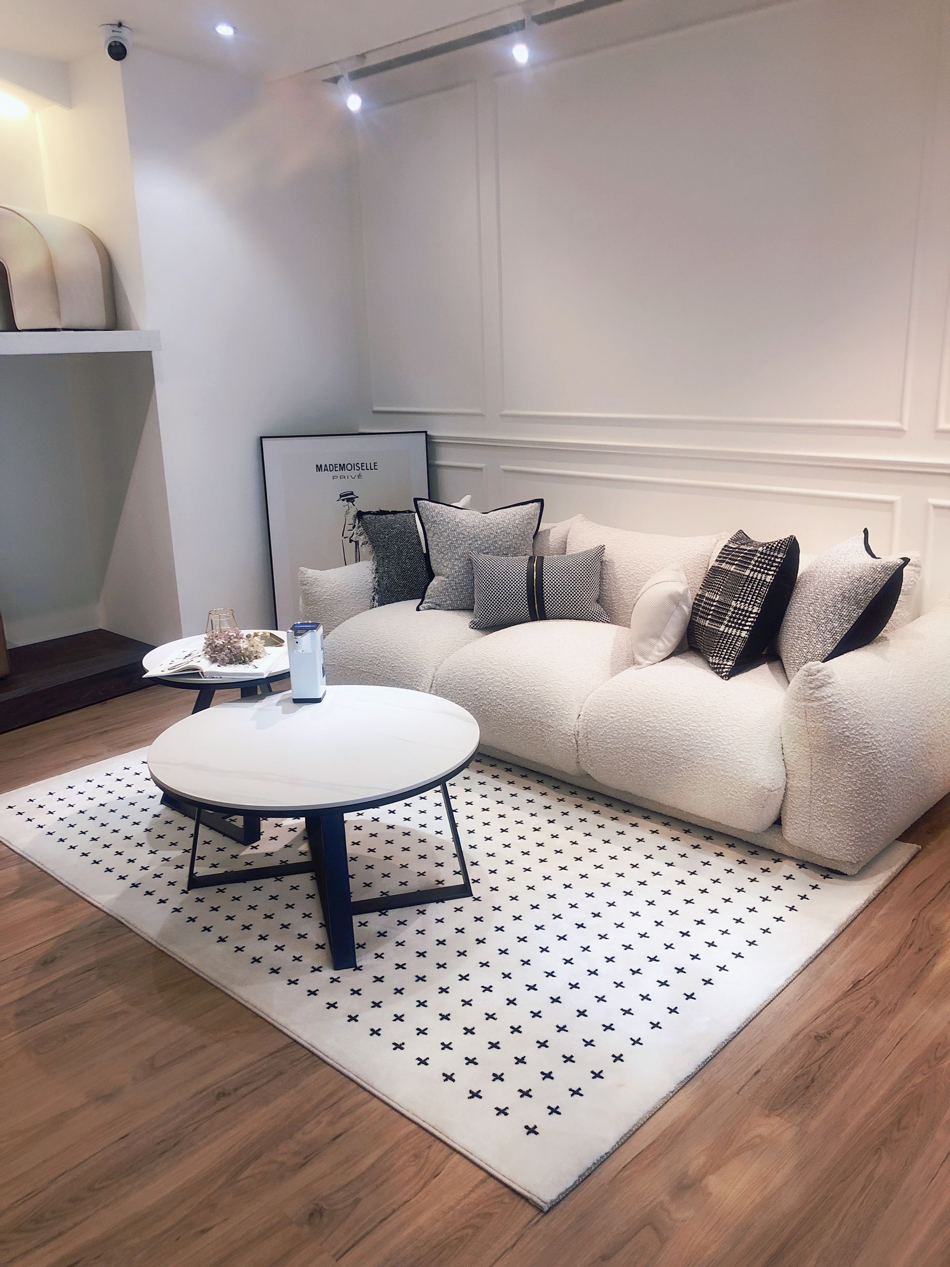 DecadeHome