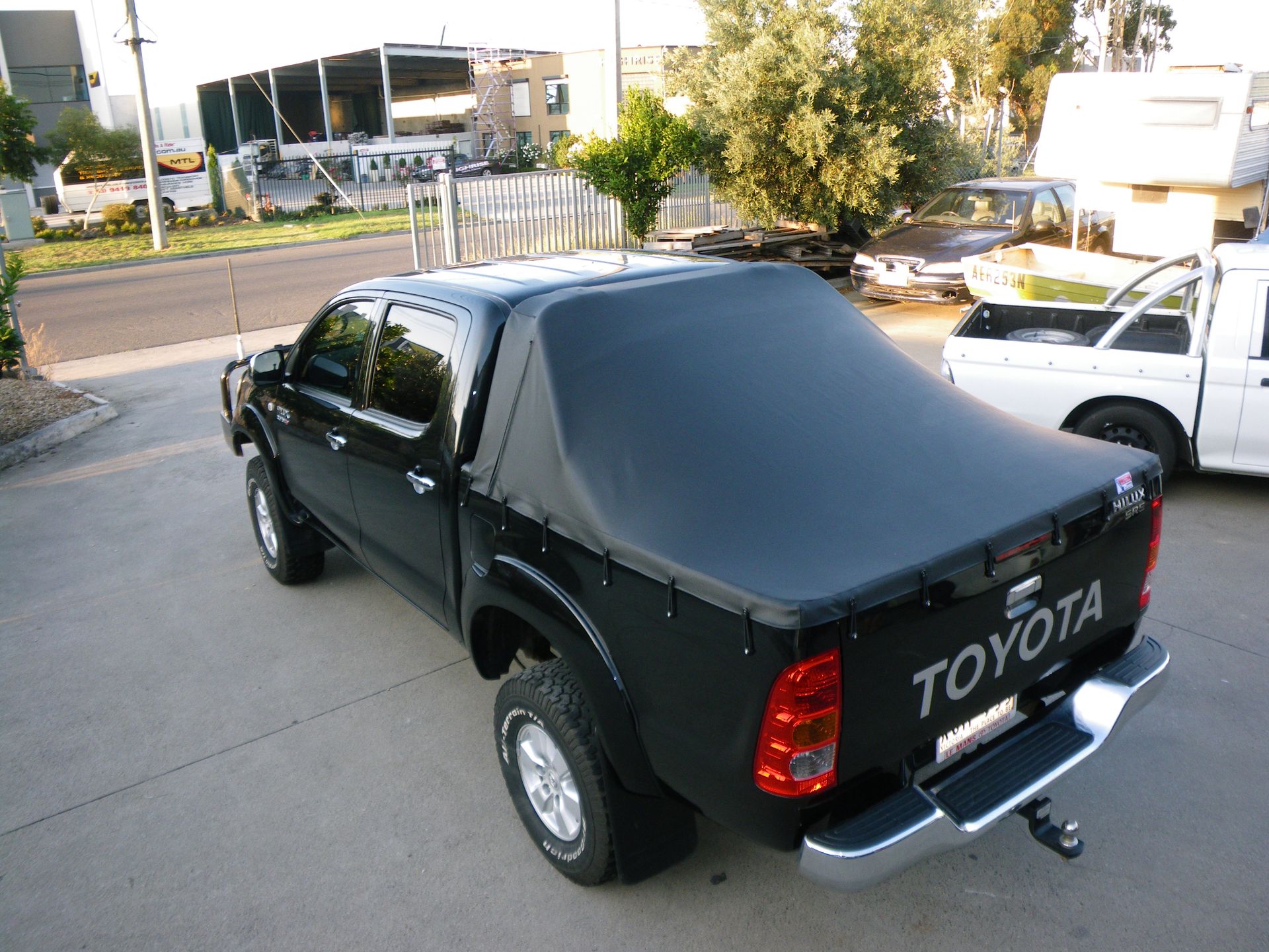 Custom Made-To Measure Ute & Tonneau Covers Melbourne
