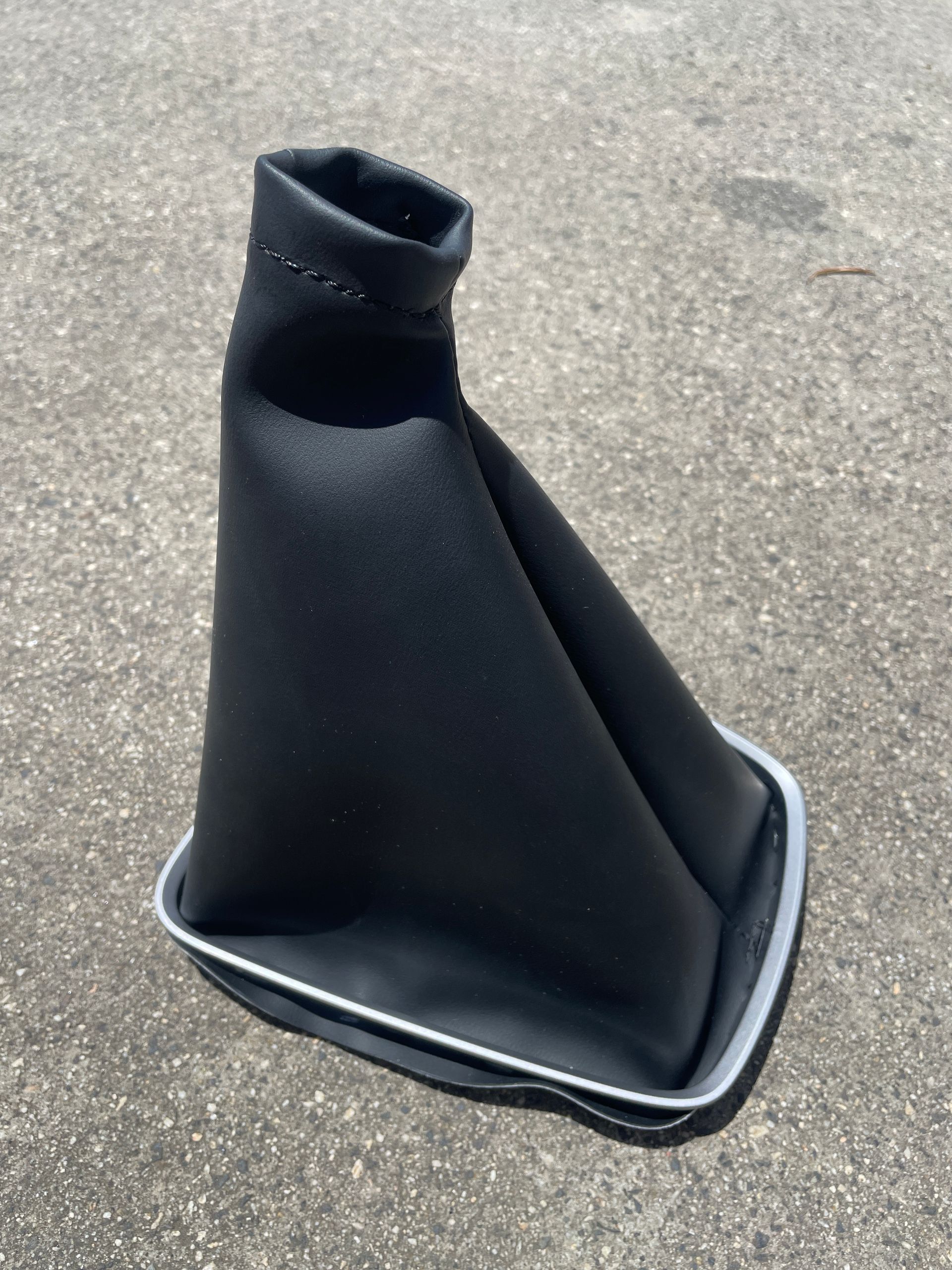 2021 Mazda BT-50 gear boot