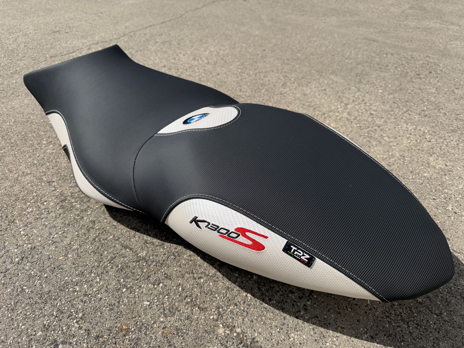 2016 BMW K1300S motorbike supplied cover fitted