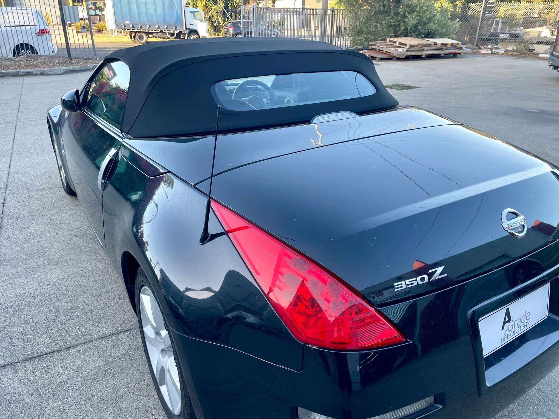 2008 Nissan 350z soft top