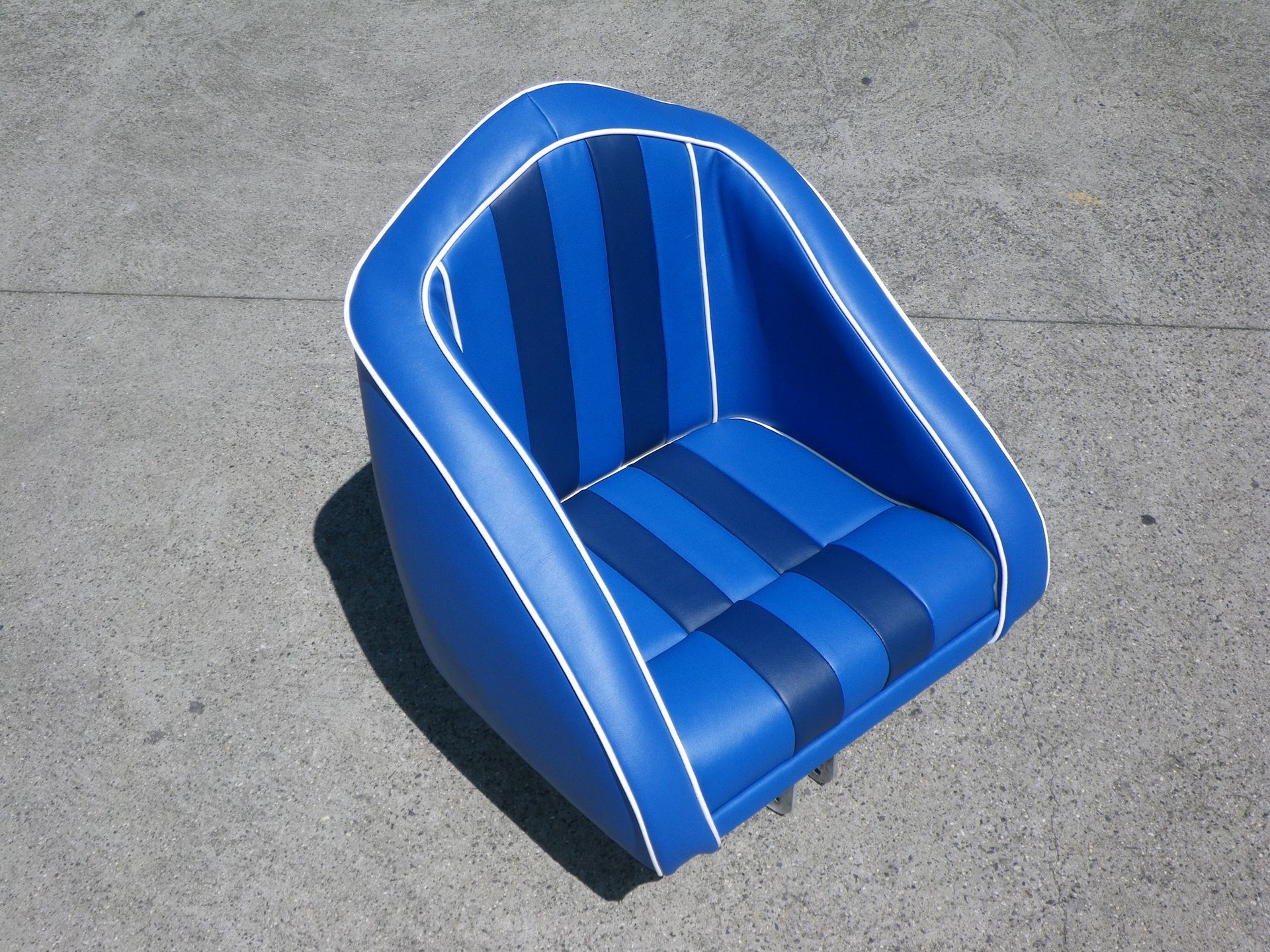 Fishing boat seat