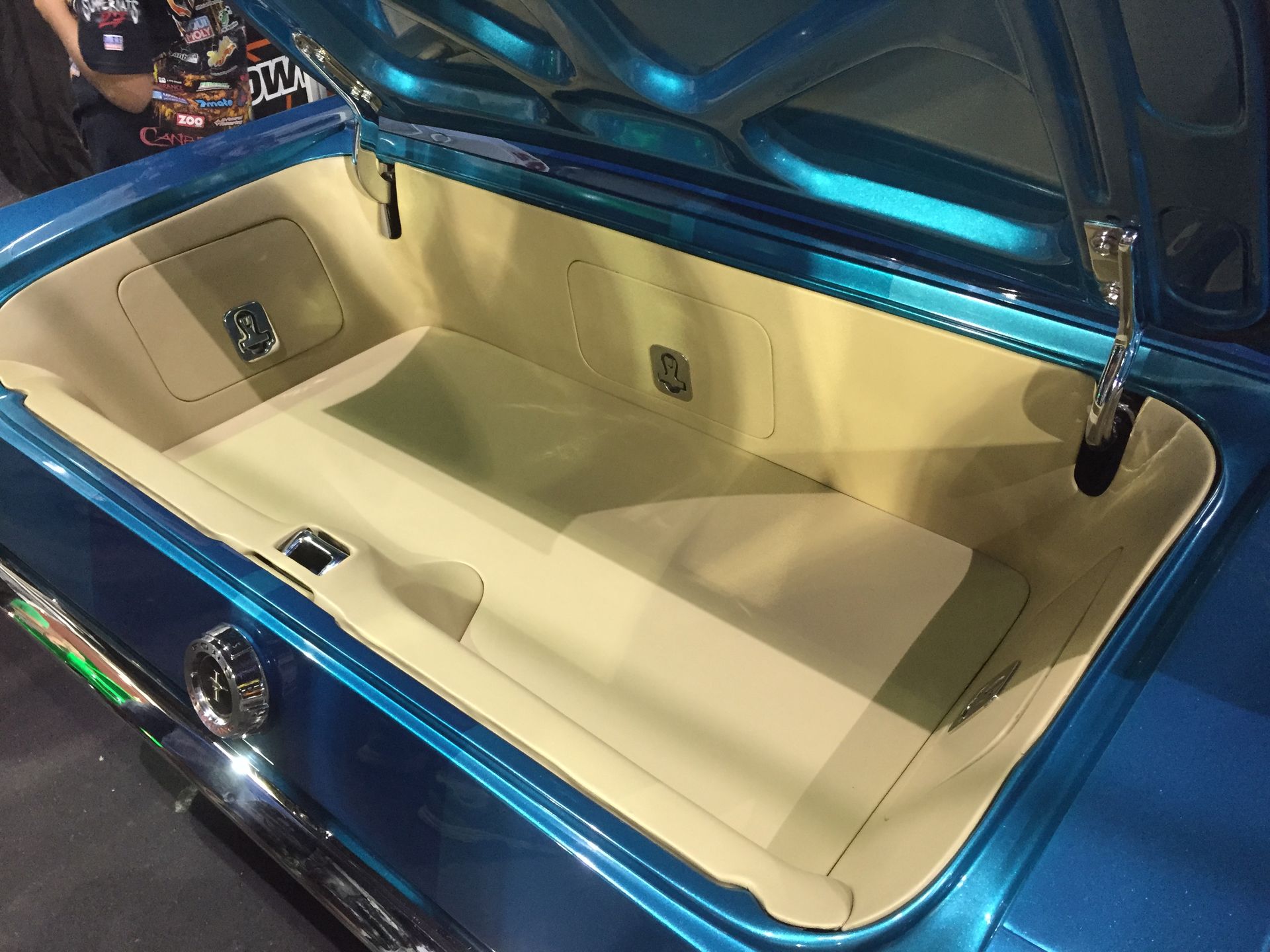 Full custom lined Mustang panelled boot