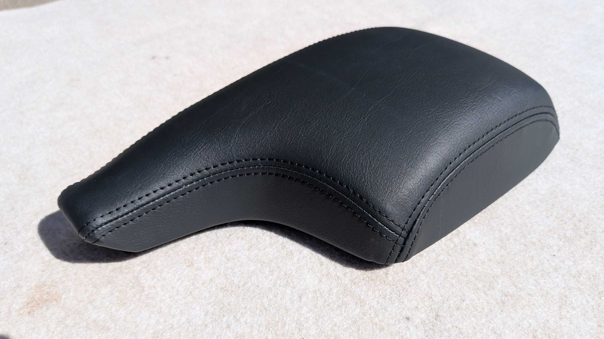 Mazda CR-5 console lid refurbishment