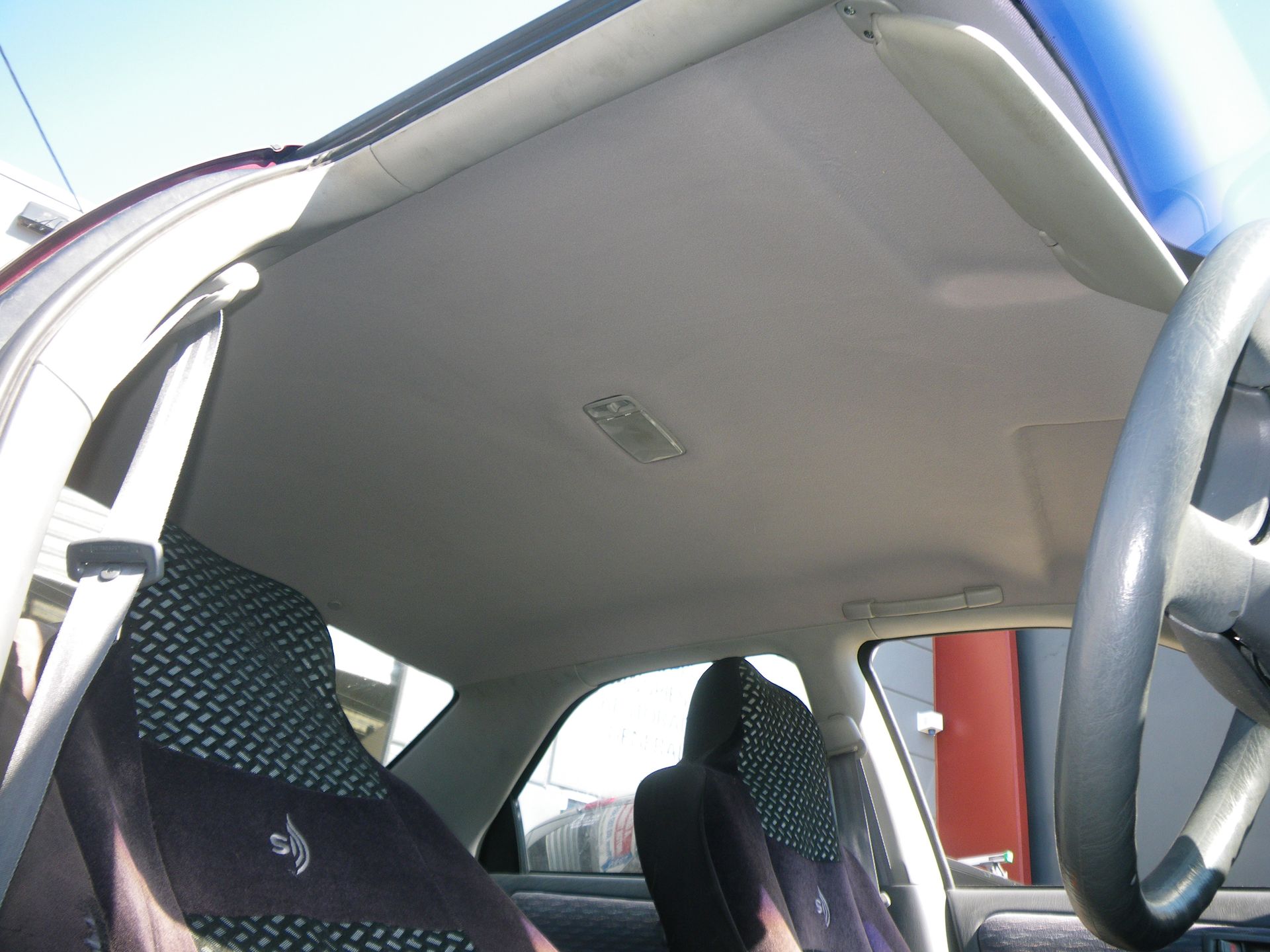 Moulded headlining