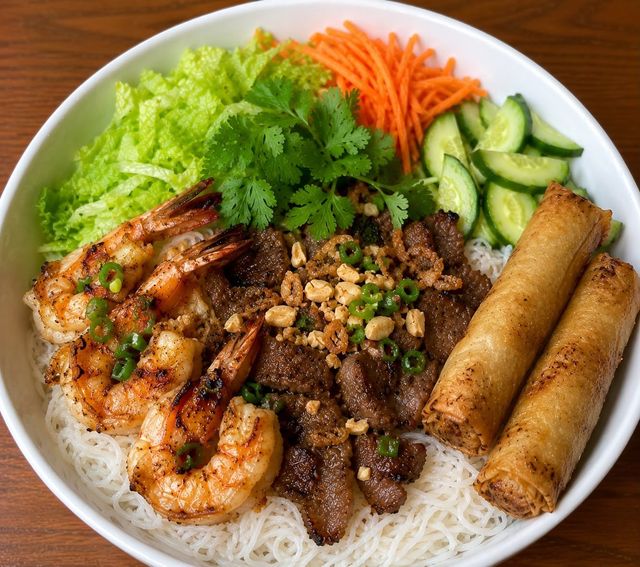 Crisp Vietnamese bánh xèo
