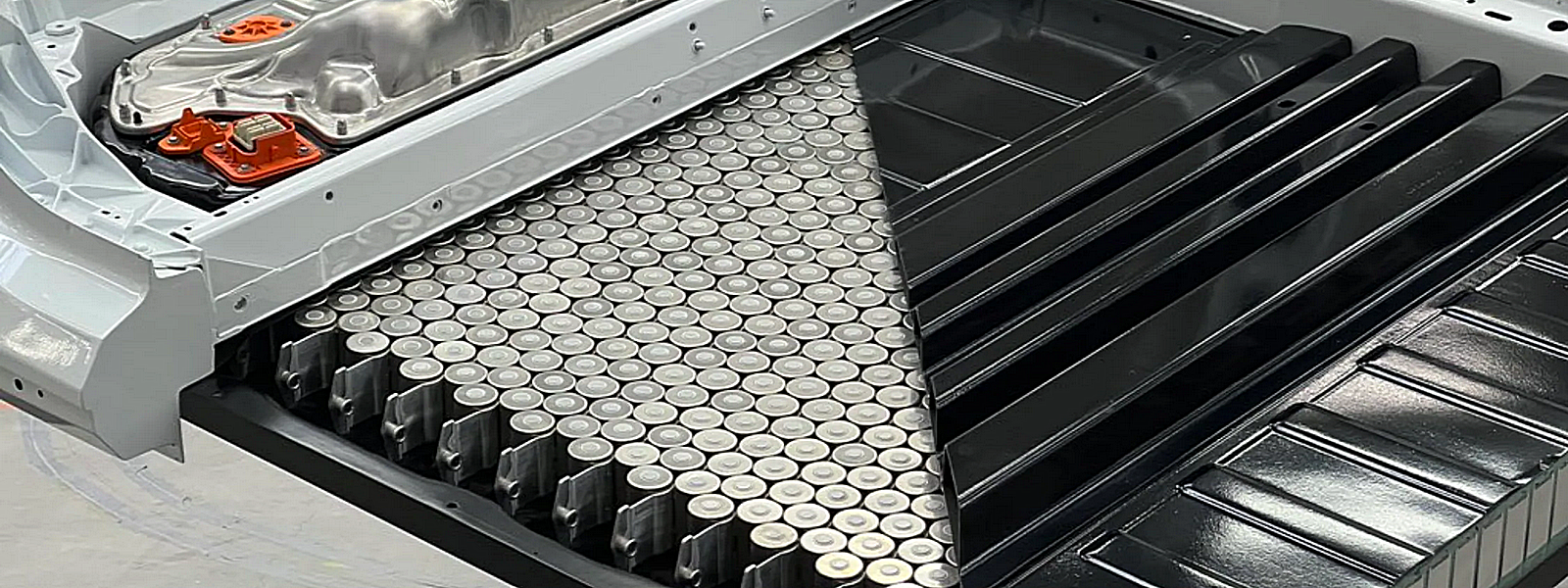 Essentiels dans l'industrie automobile, de nombreux composants doivent être fabriqués en plastique en raison de leur légèreté et de leur durabilité.
