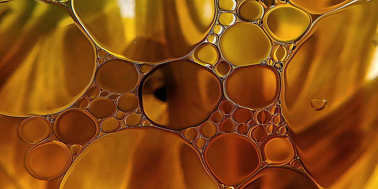Macrophotographie d'huile synthétique