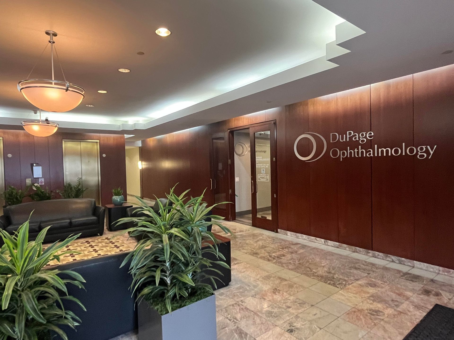Photo of the lobby at the DuPage Ophthalmology Lombard, IL location. 