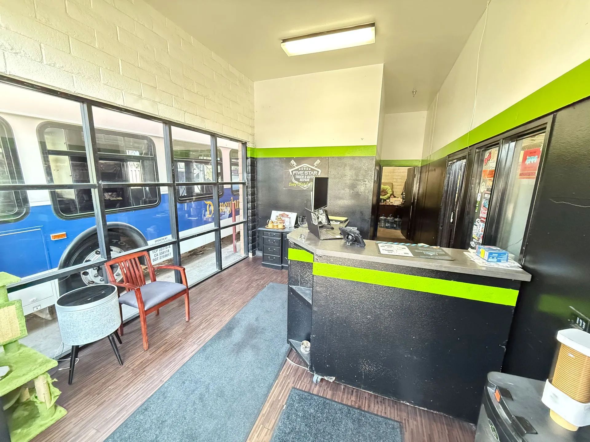 Our reception desk in Anaheim, CA | Five Star Truck & Auto Repair