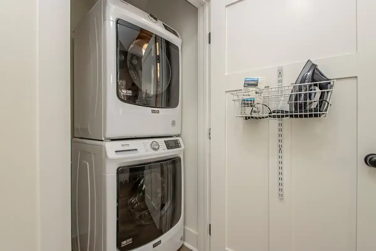 Dog Wood Tree Loft Rental